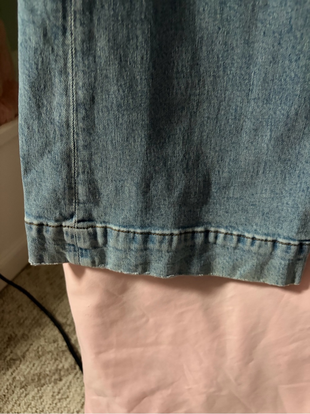 7 For All Mankind Dojo wide-leg flare jeans in a light wash denim size 27 - Picture 9 of 9